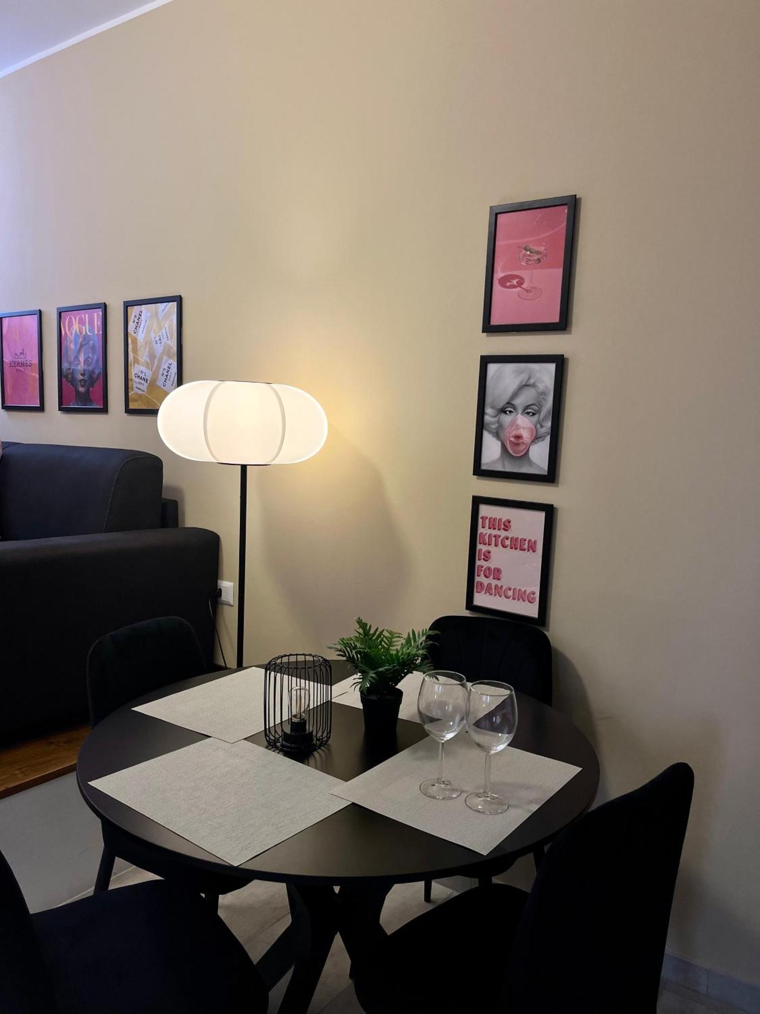 Dimora Chic - A 5 Fermate Dal Duomo Villa มิลาน ภายนอก รูปภาพ