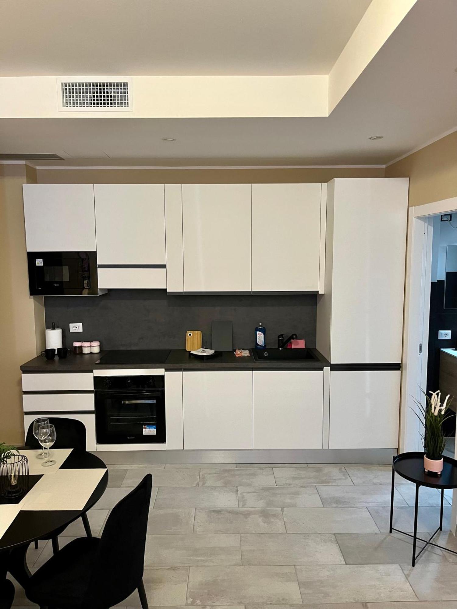 Dimora Chic - A 5 Fermate Dal Duomo Villa มิลาน ภายนอก รูปภาพ